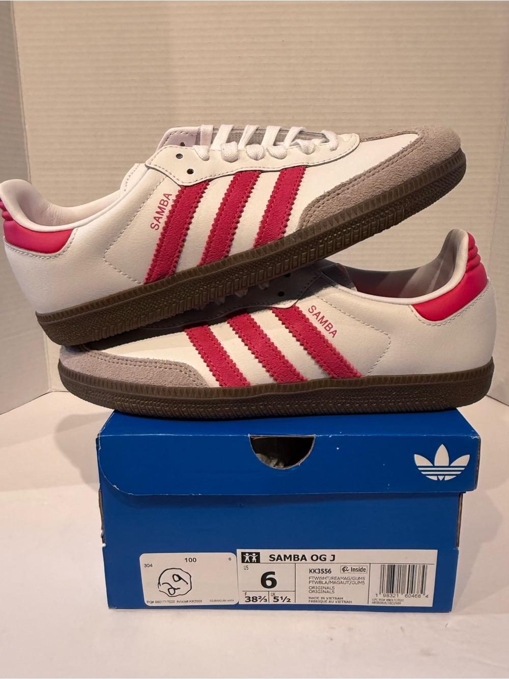 adidas Samba OG J White with Pink Stripes Retro Sneakers 7W/6Y
